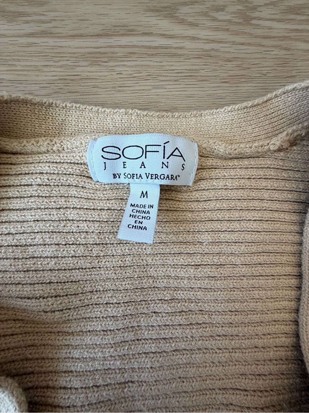 sofia by sofia vergara Cropped Cream Ribbed V-Neck Button Cardigan - Picture 3 of 8
